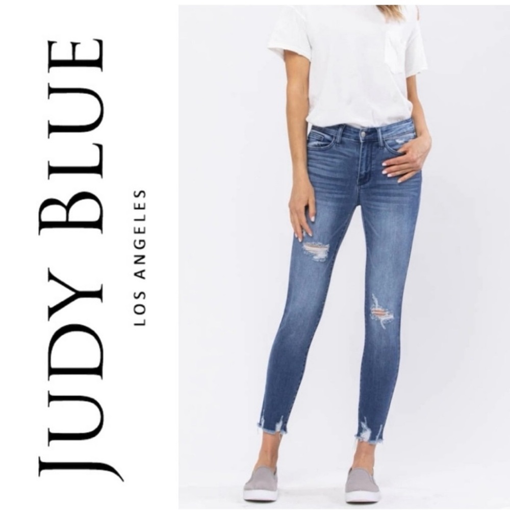 Judy Blue High-Rise Distressed Skinny Jeans in Medium Blue